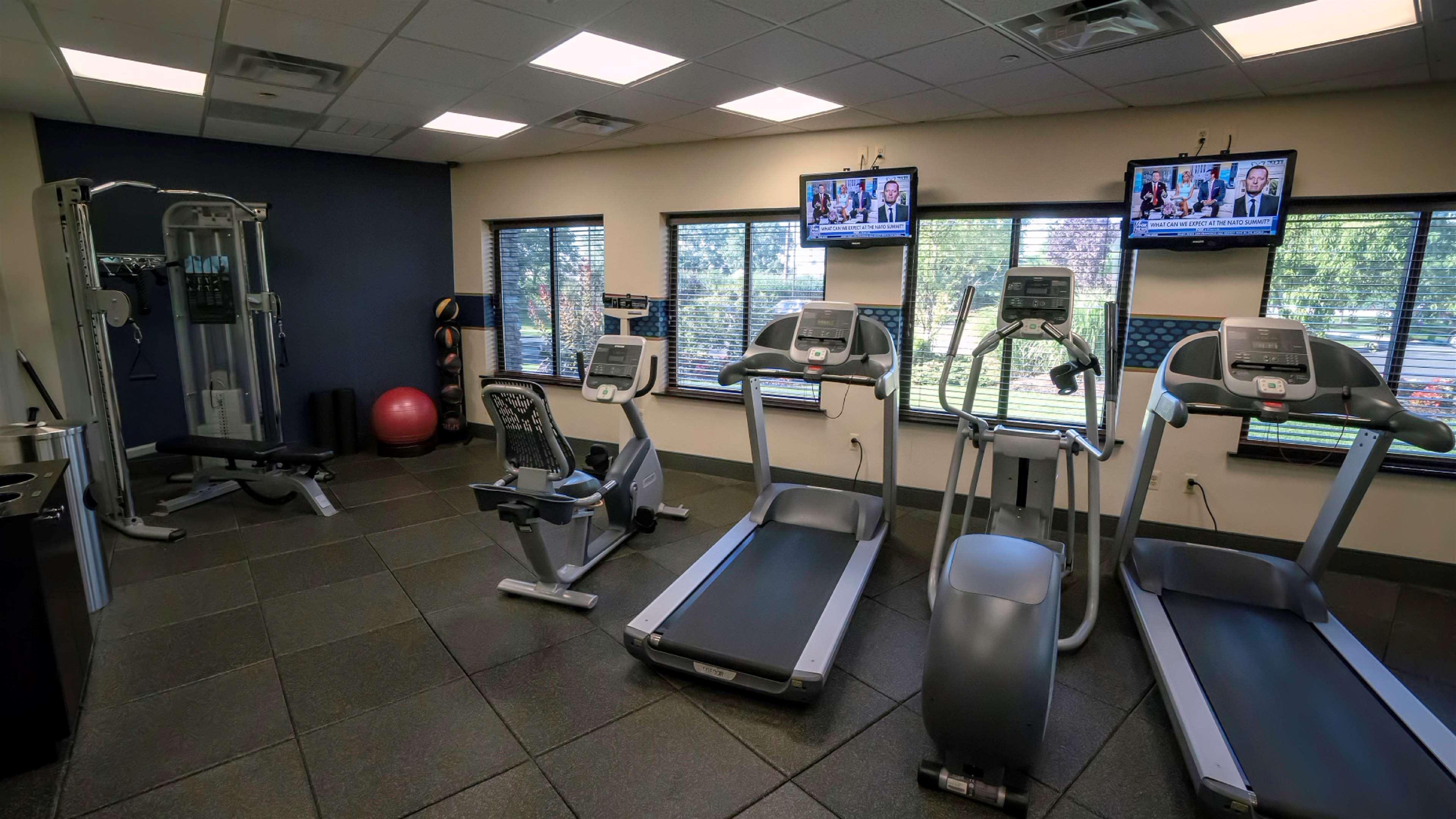 Hampton Inn Carlstadt At The Meadowlands Exteriör bild