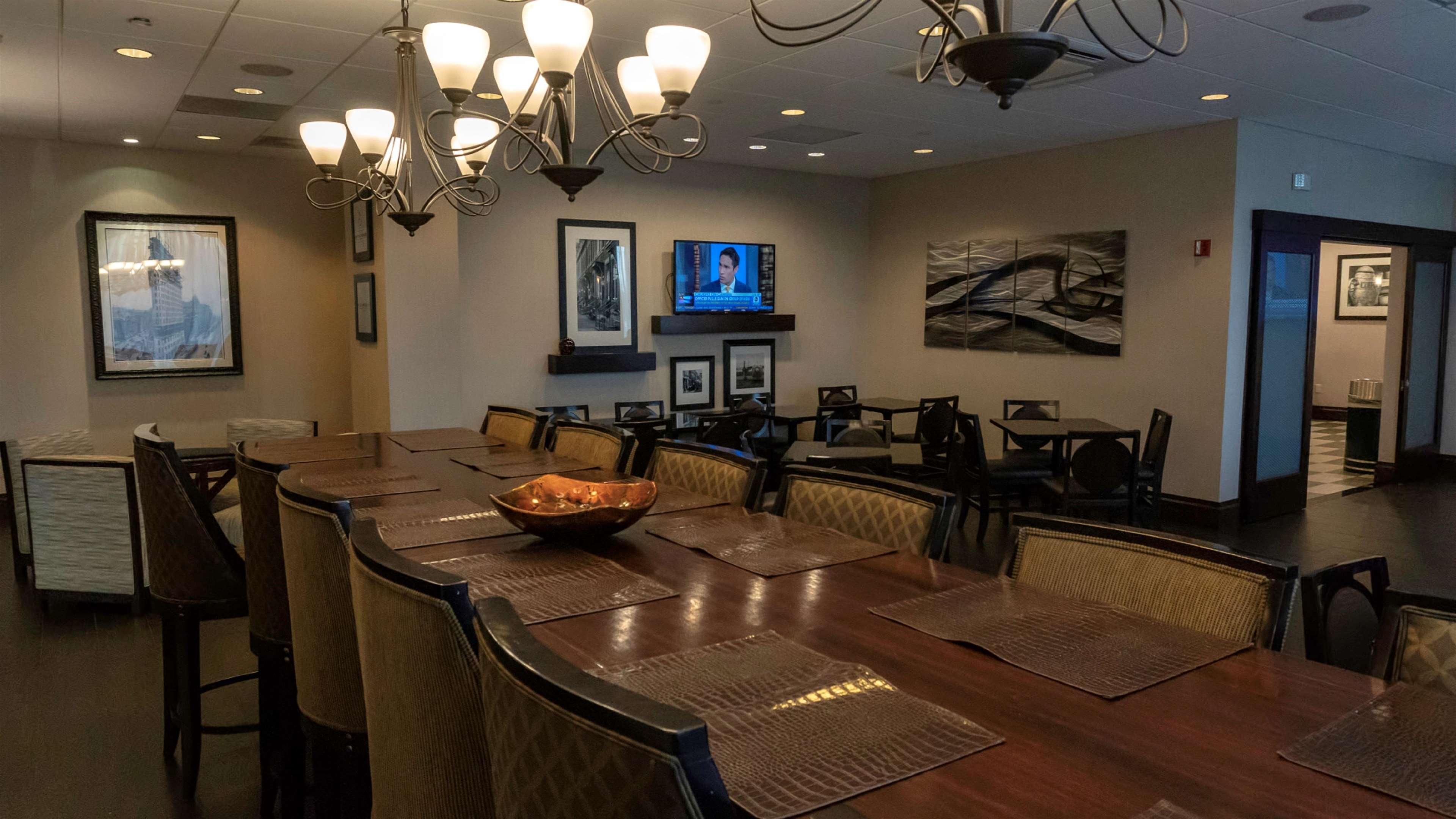Hampton Inn Carlstadt At The Meadowlands Exteriör bild
