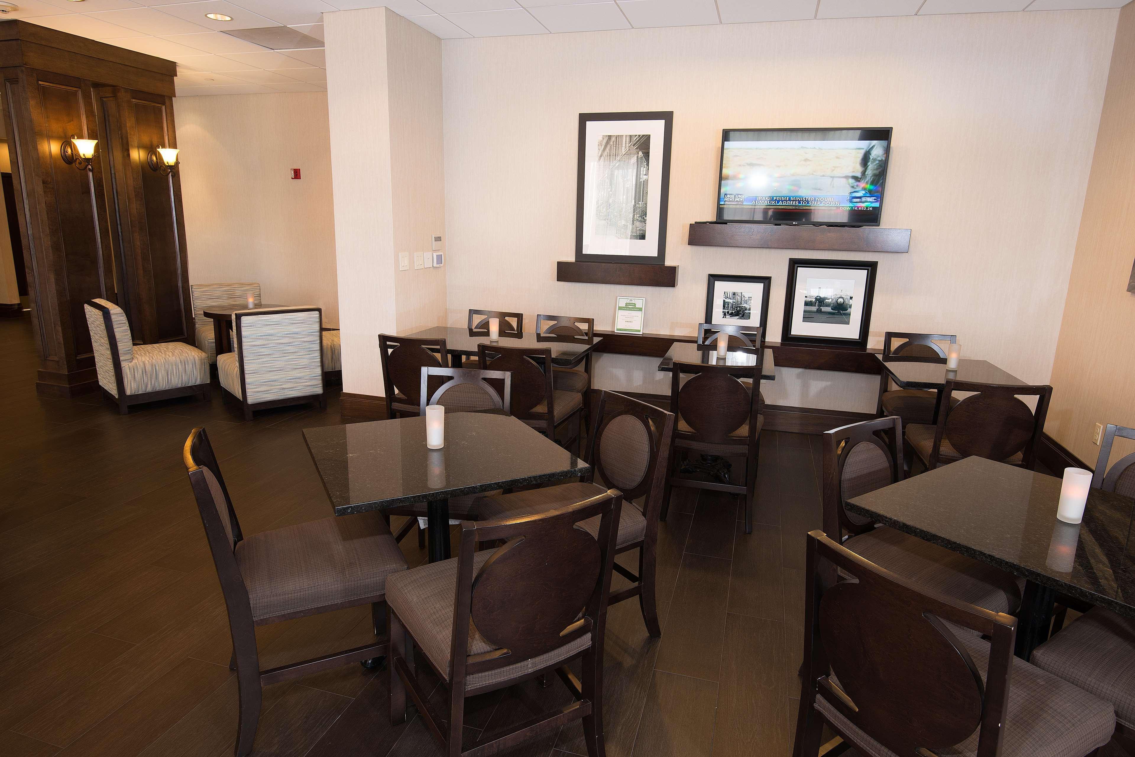 Hampton Inn Carlstadt At The Meadowlands Exteriör bild
