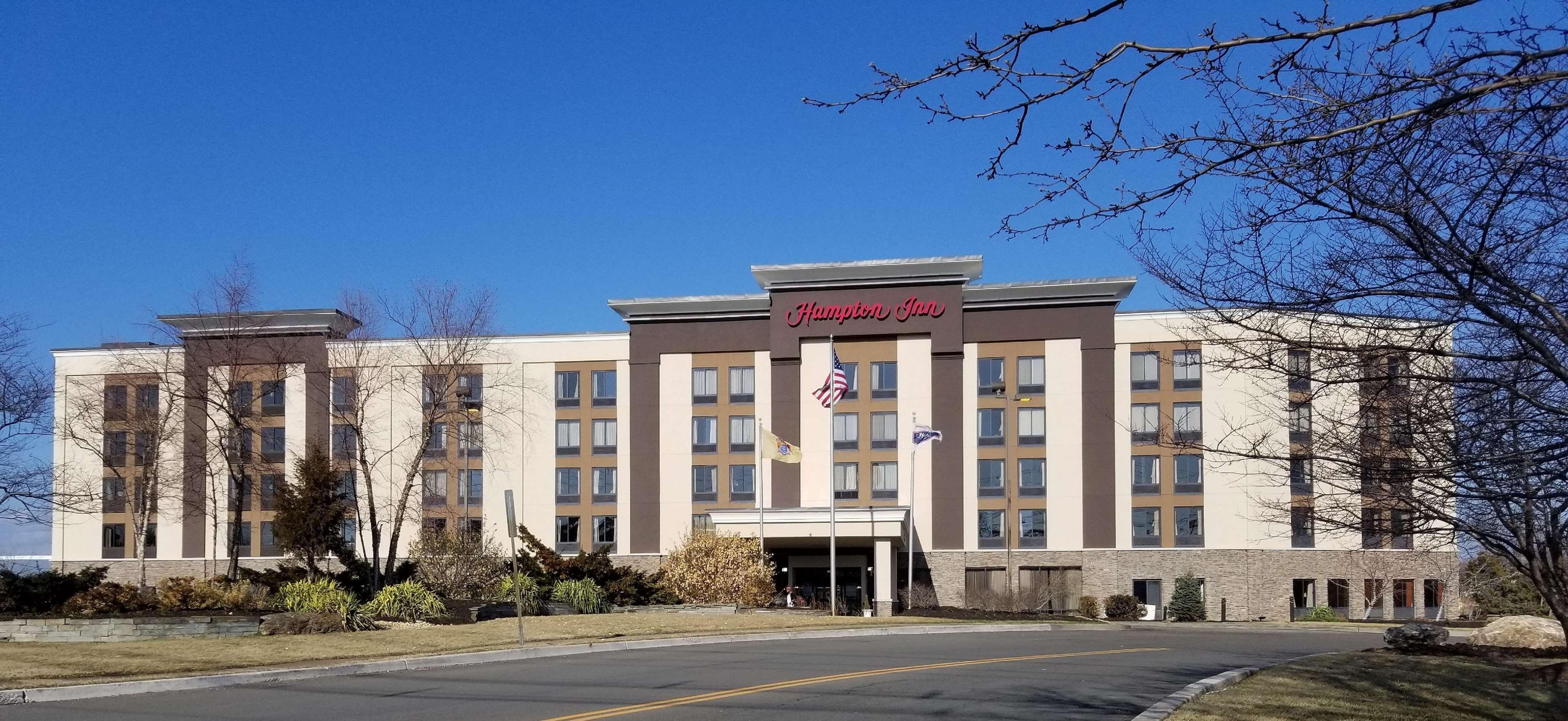 Hampton Inn Carlstadt At The Meadowlands Exteriör bild