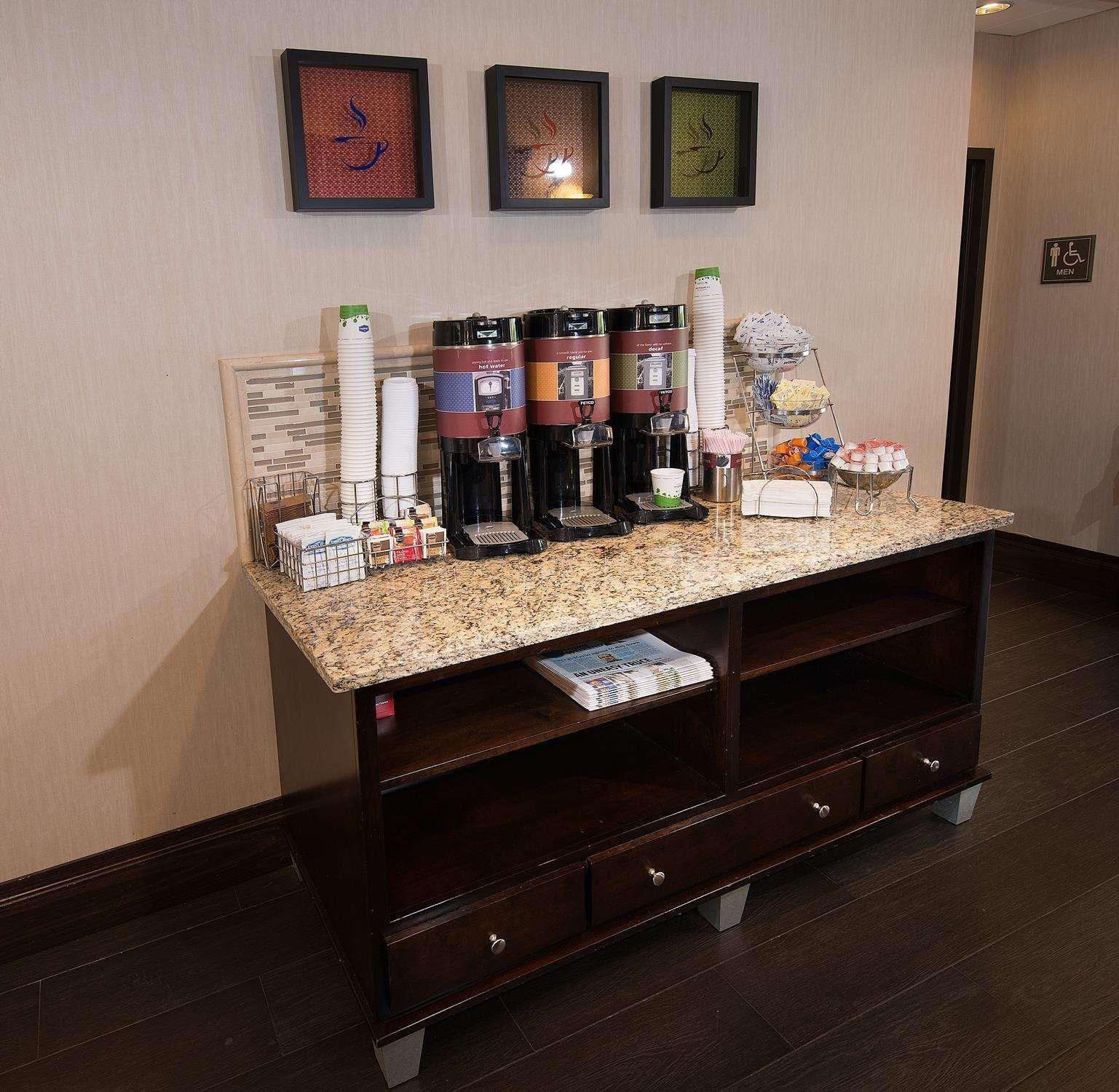 Hampton Inn Carlstadt At The Meadowlands Exteriör bild