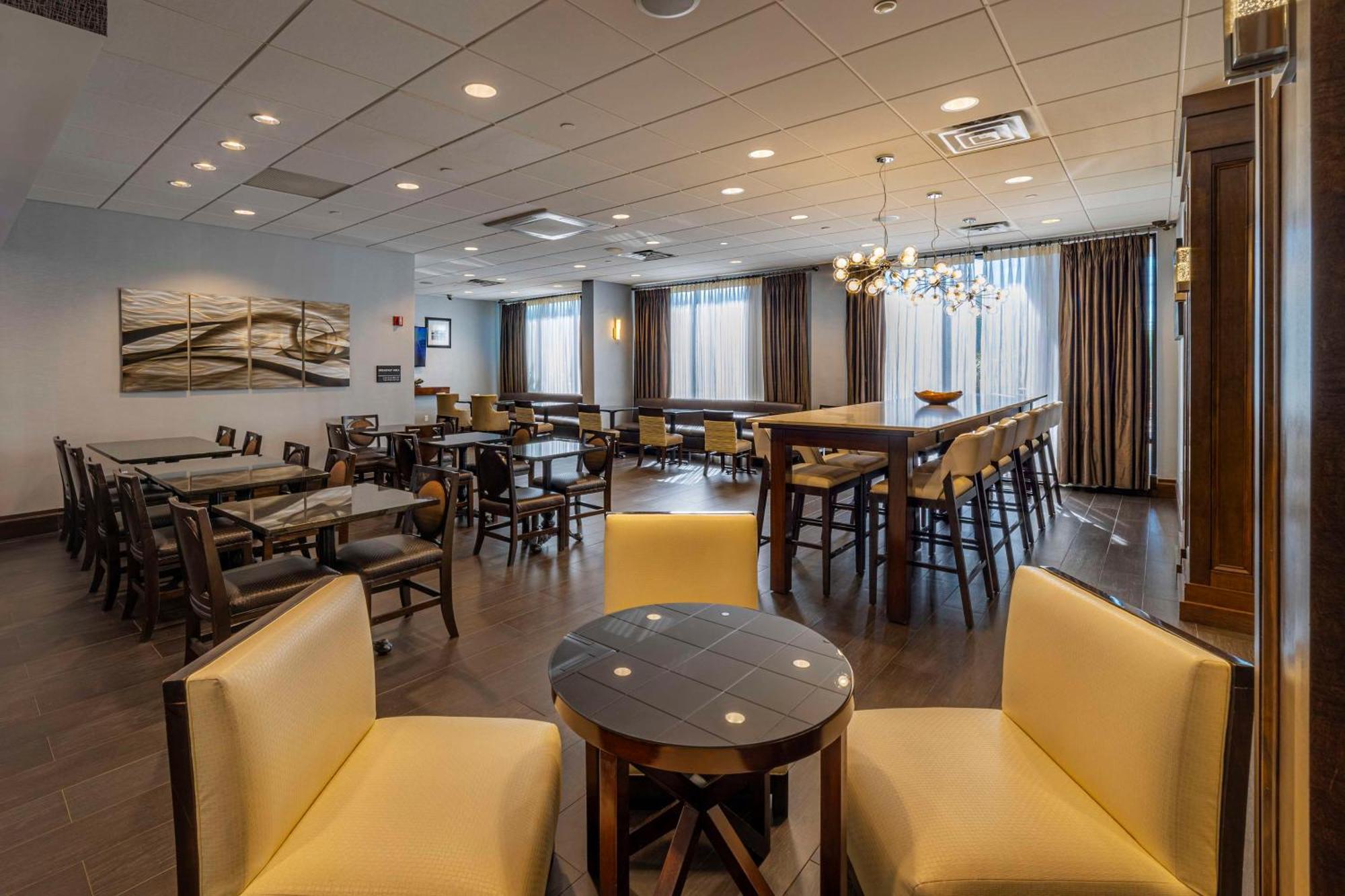 Hampton Inn Carlstadt At The Meadowlands Exteriör bild