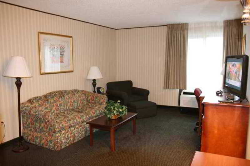 Hampton Inn Carlstadt At The Meadowlands Exteriör bild