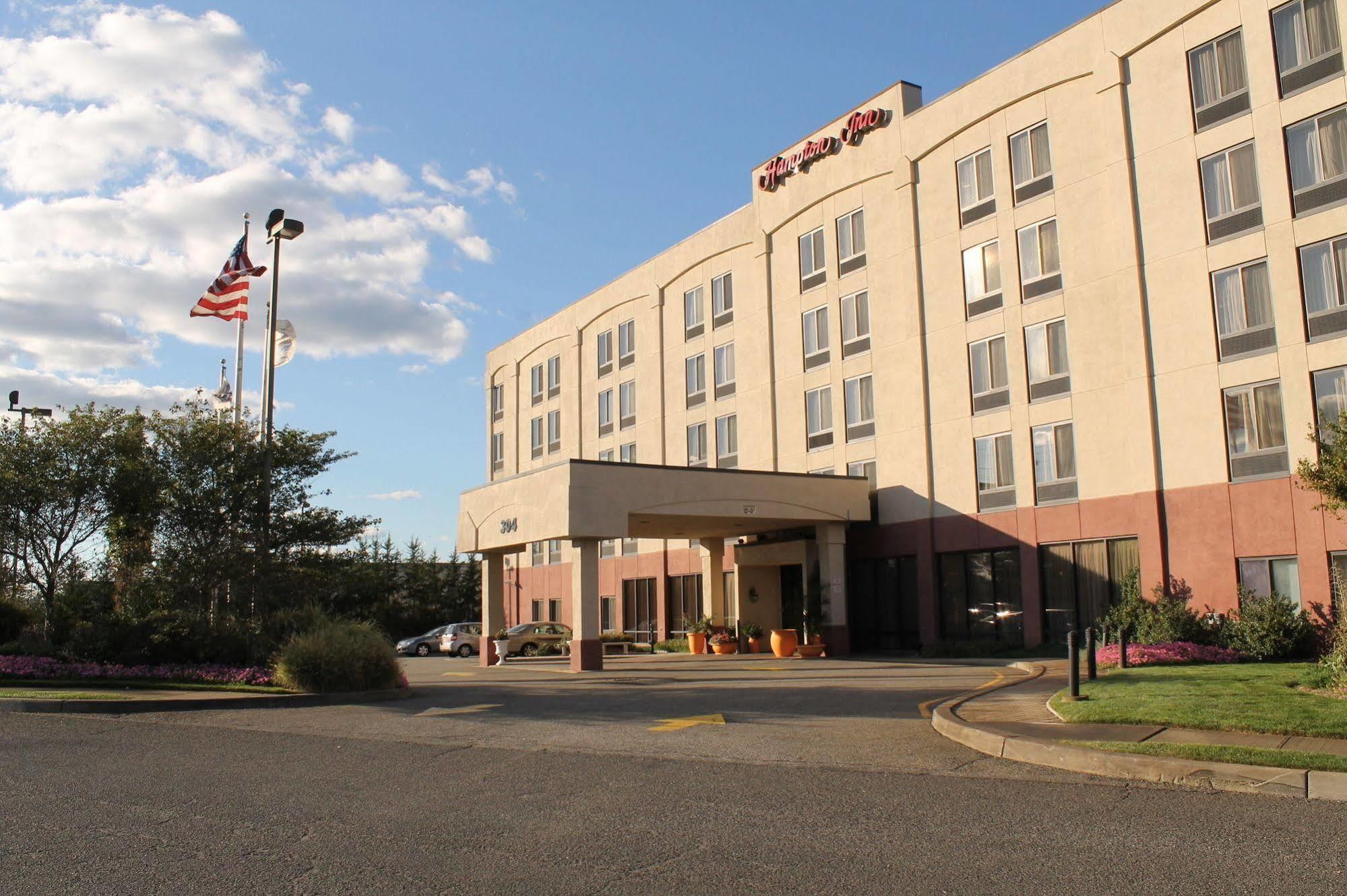 Hampton Inn Carlstadt At The Meadowlands Exteriör bild